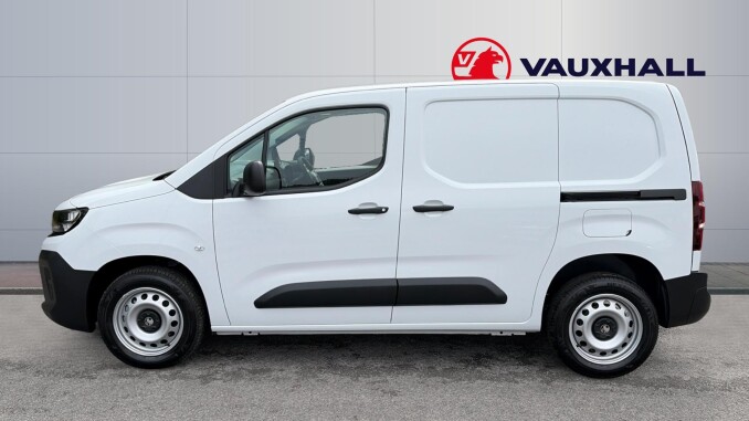 Vauxhall Combo Cargo Combo Diesel 1.5 Turbo D 100ps Prime Plus H1 Van - Image 4